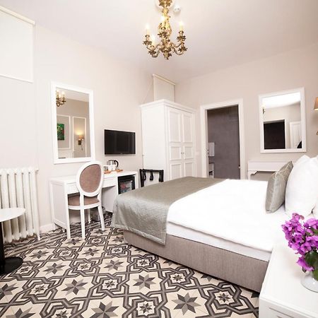 Triada Hotel Bueyuekada Adalar Extérieur photo