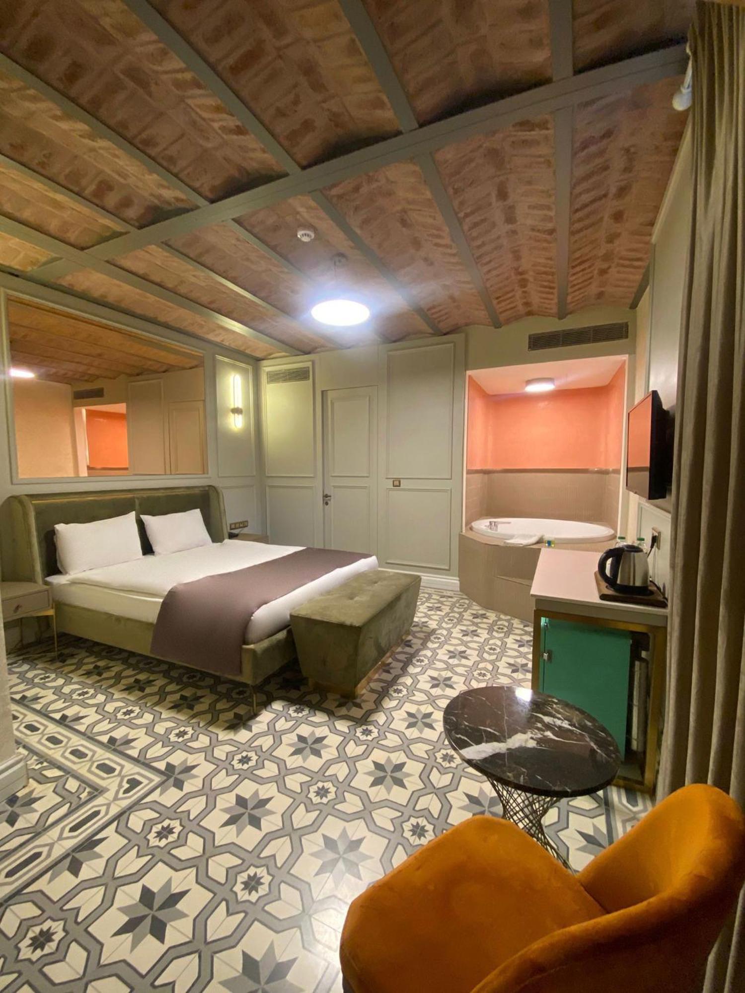 Triada Hotel Bueyuekada Adalar Extérieur photo